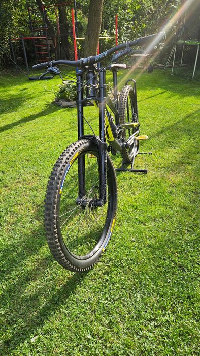 Rower zjazdowy YT Tues AL Downhill