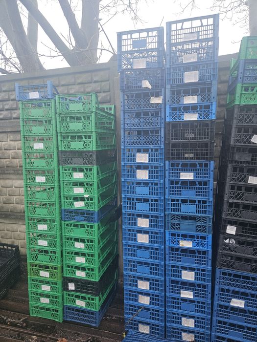 Продам пластикові  ящики