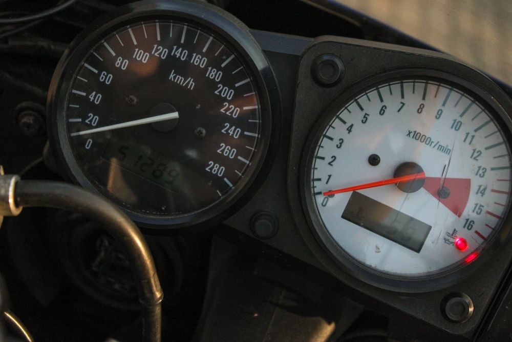 SUZUKI GSXR 600 SRAD ( 25kw de livrete )