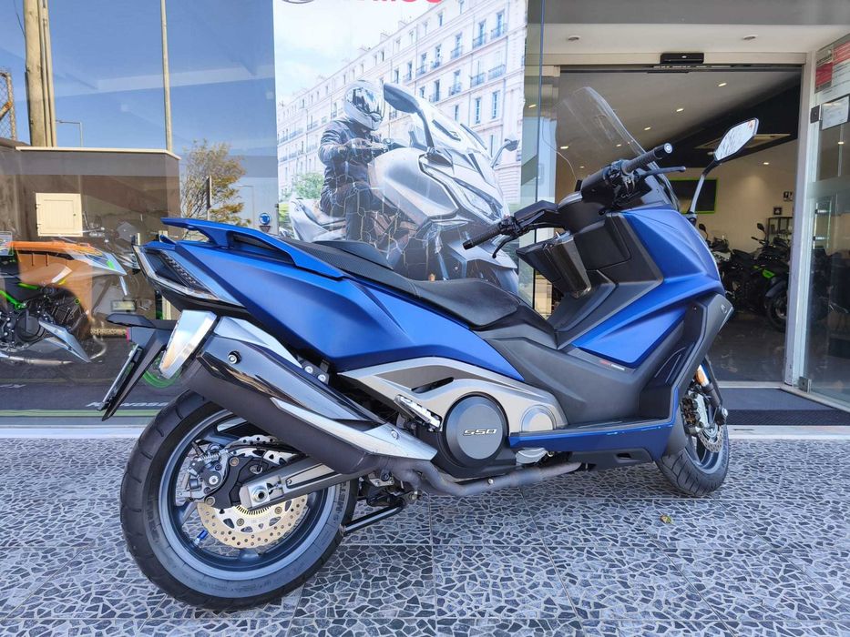 Kymco AK 550 c/ 53cvs