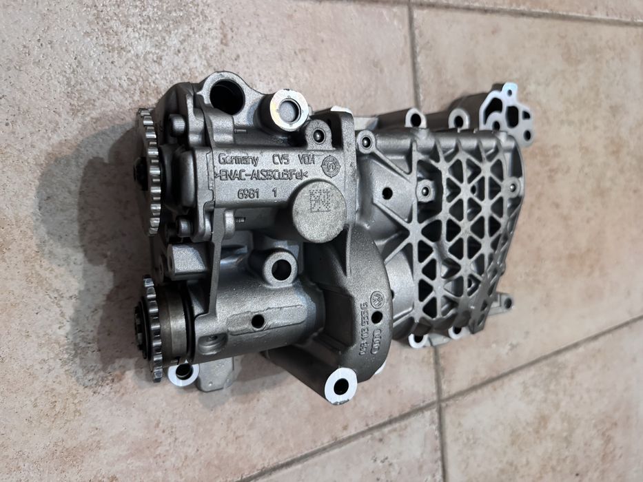 Bomba de Óleo VW/AUDI 2.0TFSI - 06B103535G (NOVA)