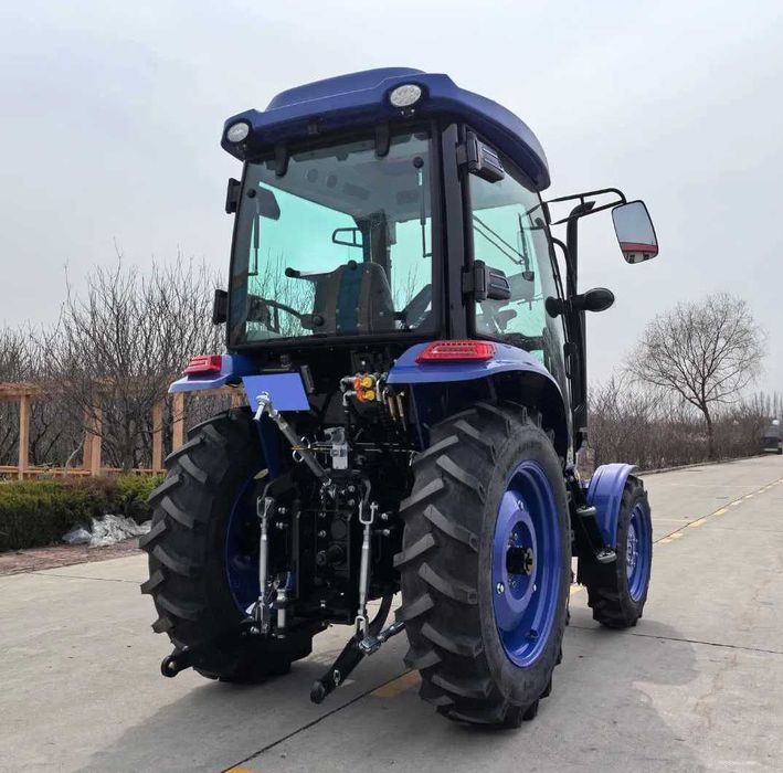 Файтер 504C LUX  мінітрактор із кабіною та кондиціонером