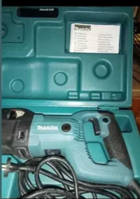 Makita reciprocating saber saw 1250w