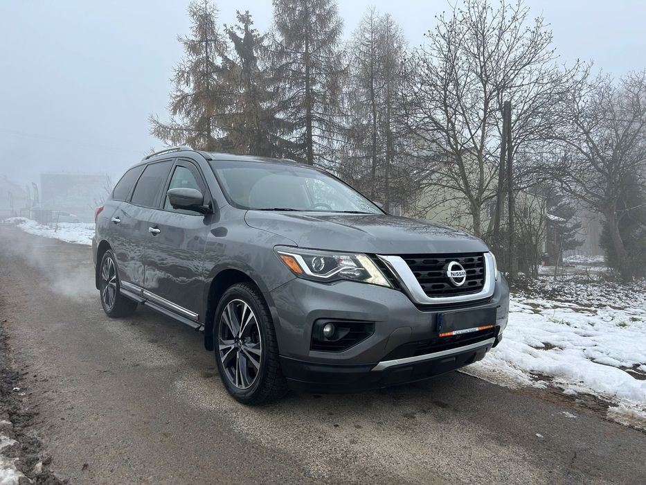 Nissan Pathfinder PLATINIUM 4X4 7-osobowy rodzinny V6 3.5benzyna 280 KM kamera automat