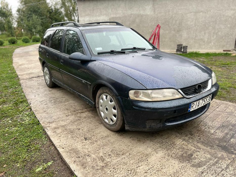 Продам машину opel vectra b