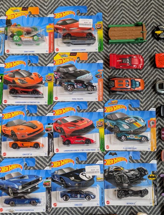 Ціна за всі поштучно не продаю хот вілс машинки hot wheels Netflix Rac