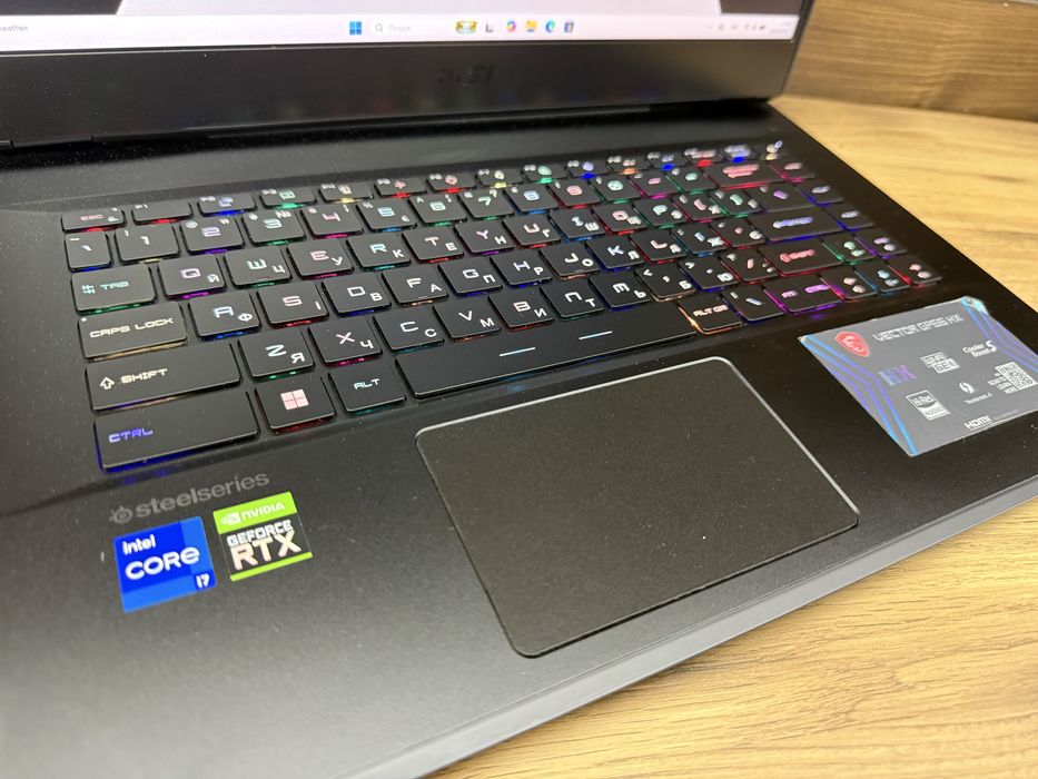 MSI Vector GP66HX  RTX3070Ti 8GB 15,6" 2K 165Hz i7-12890HX/16GB DDR 5/M2 1TB /8%