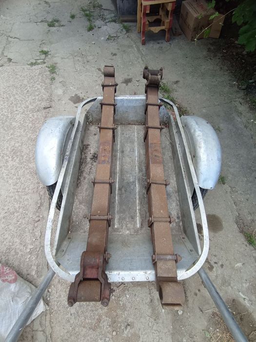 Ресори 2 ПТС 4 в прекрасному стані