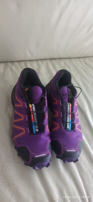 Продам SALOMON .