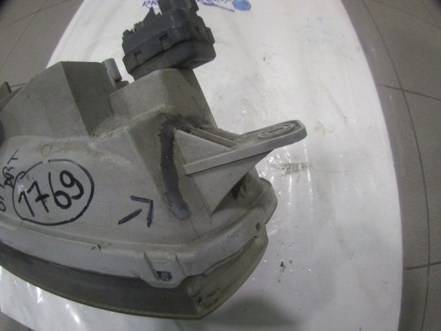 Ótica / farol direita HYUNDAI Accent II (LC)