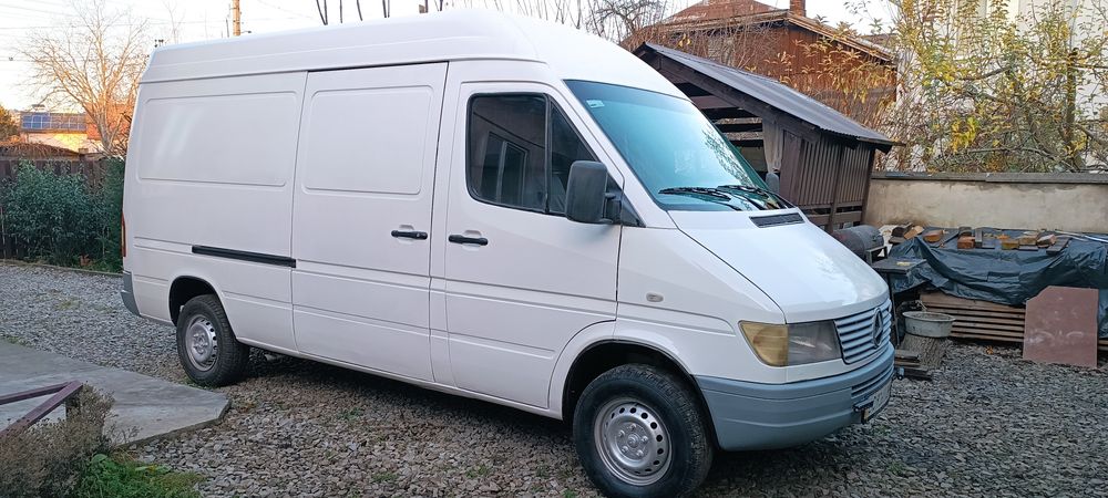 Mercedes Sprinter. Мерседес Спрінтер.