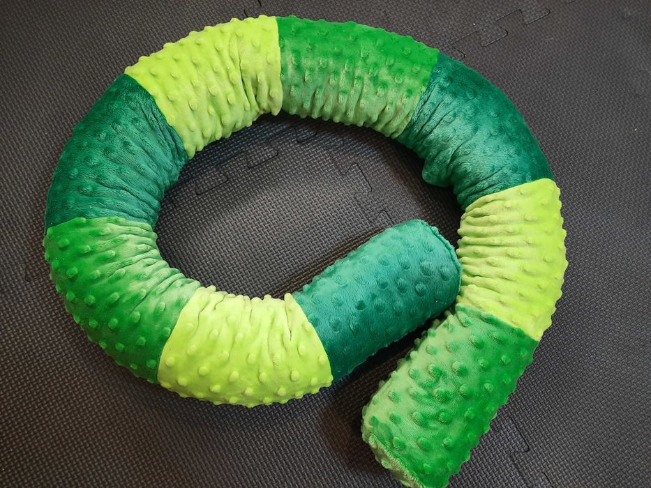 Handmade wałek pod drzwi okno stoper poduszka wąż - kolorowy minky