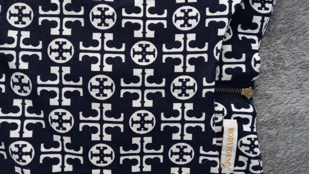 Сукня  жіноча коротка