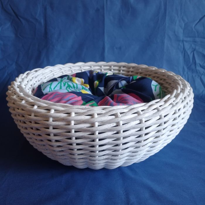 Лежак для котів і собак з поліротангу