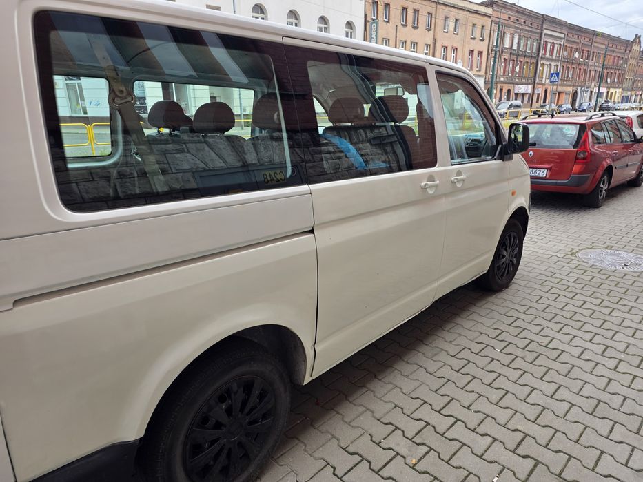 Sprzedam vw t5 sprawny