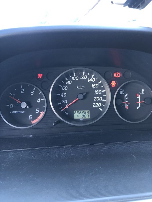 Продам Nissan X-Trail 2002 року.