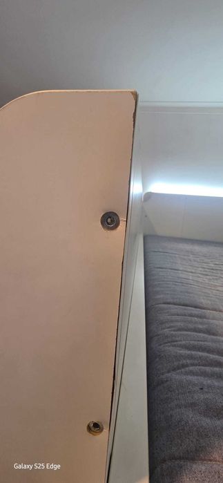 Beliche com secretária e colchão