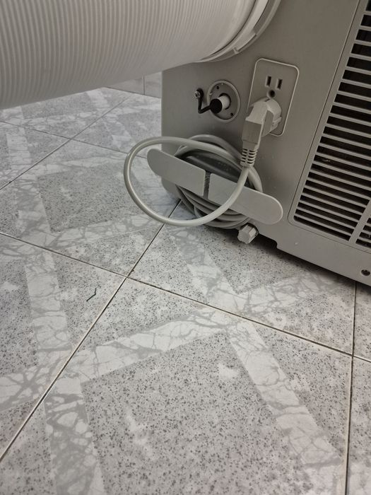 Ar Condicionado Portátil BECKEN BAC4255 (23 m² - 12000 BTU - Branco)