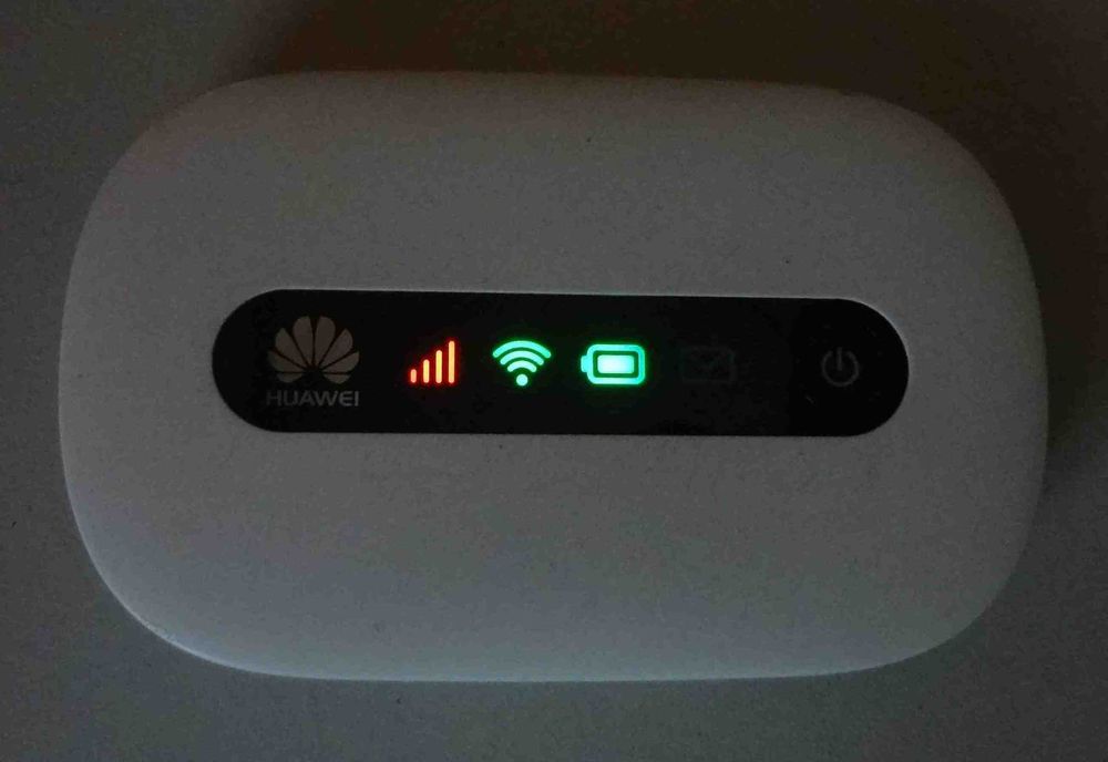 Мобильный 3G Wi-Fi-роутер Huawei EC5220u-1