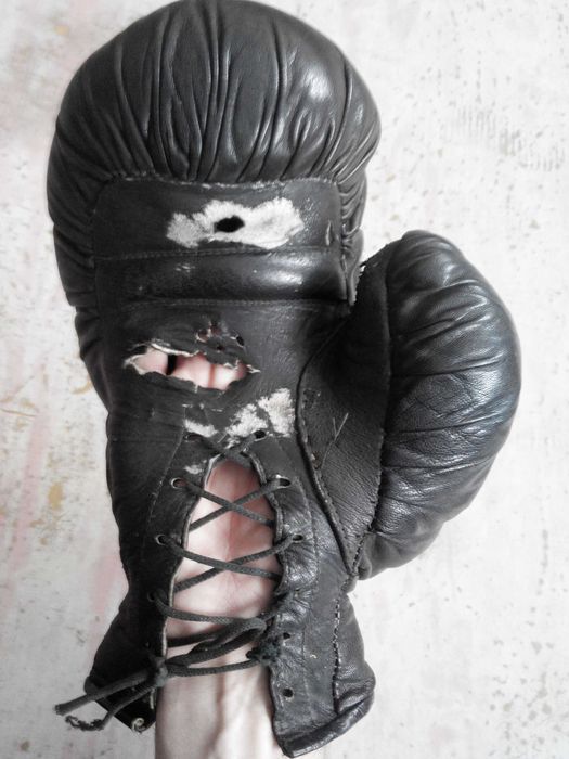 Боксерские перчатки