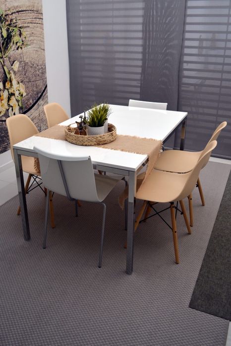 Mesa lacada a branco