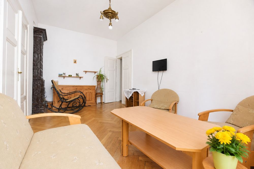 Stare Miasto - winda - balkon