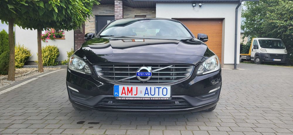 Volvo S60 II 2.0 S 60 D 2015r Wirtualne Zegary Nawigacja
