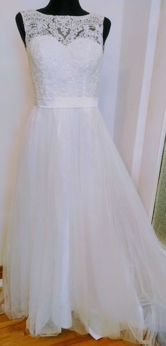 Sukienka ślubna biała