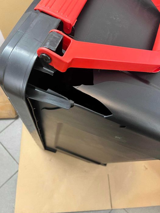 Iris Ohyama 170L Duże pudełko do przechowywania z pokrywką Klipsy