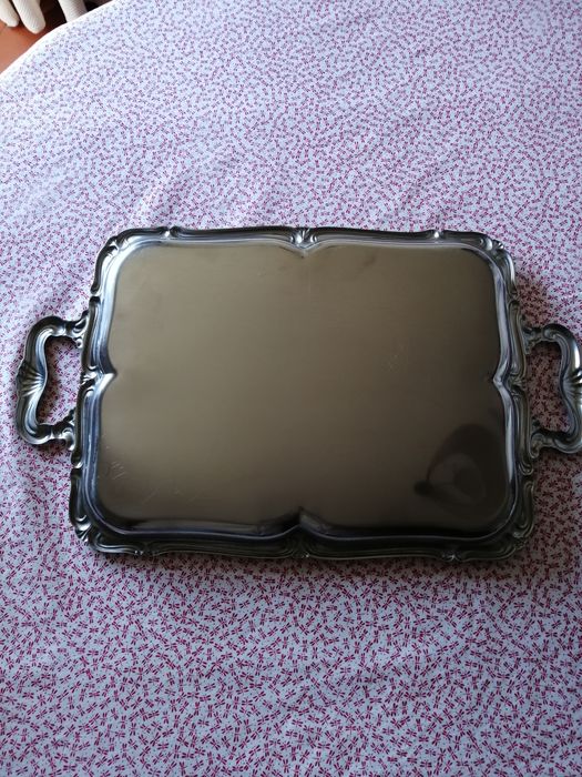 Rectangular serving board with handles64739231827715123