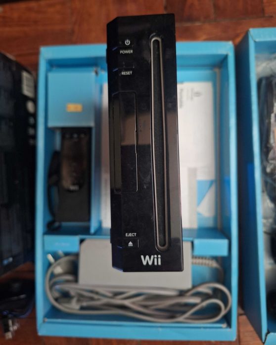 Consola Wii com todos os acessórios