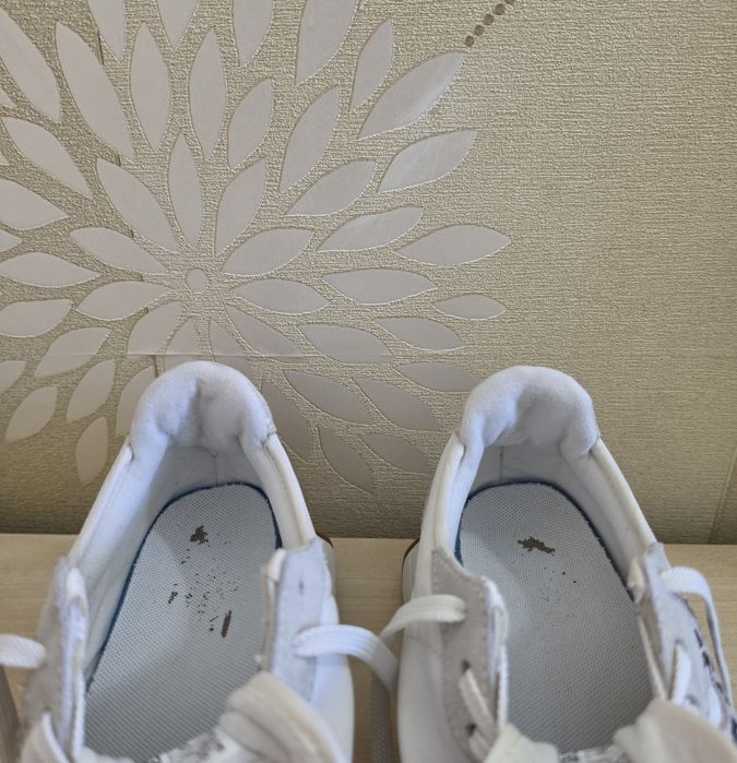 Жіночі кросівки оригінал New Balance 327 розмір 36.5