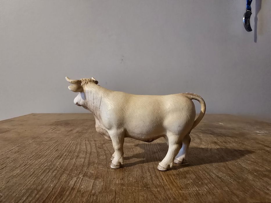 Schleich krowa rasy charolais figurka unikat model wycofany z 2005 r.