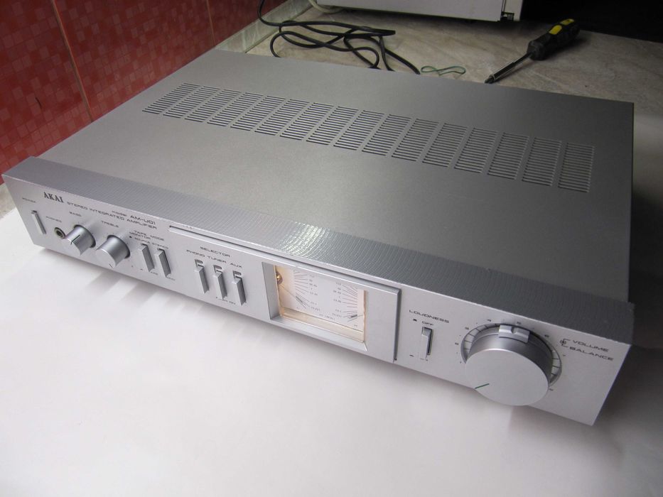 AKAI AM-U01 – HI-FI Підсилювач *Silver Vintage в ІДЕАЛЬНОМУ стані