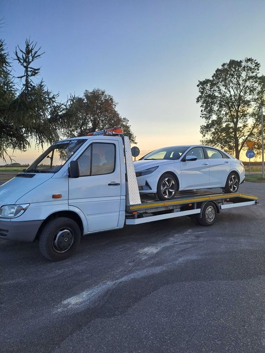 Pomoc drogowa 24h, holowanie 24, laweta 24h, wypadek, kolizja