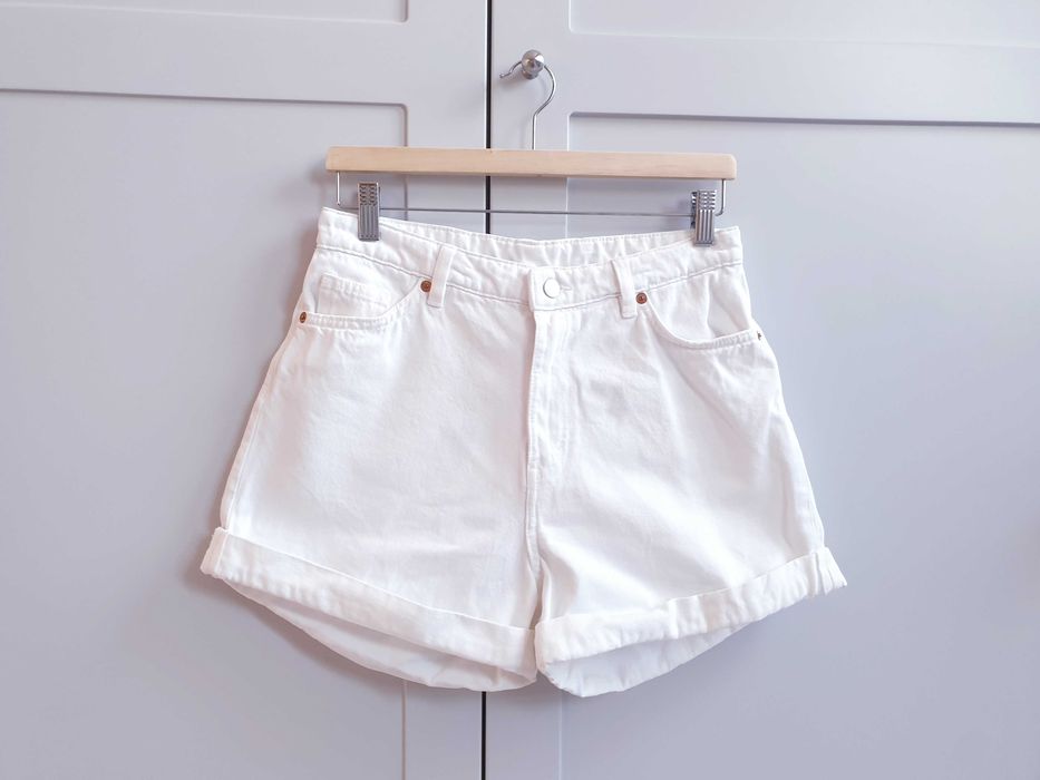 Białe spodenki szorty Monki 28 dżinsowe jeans denim 38