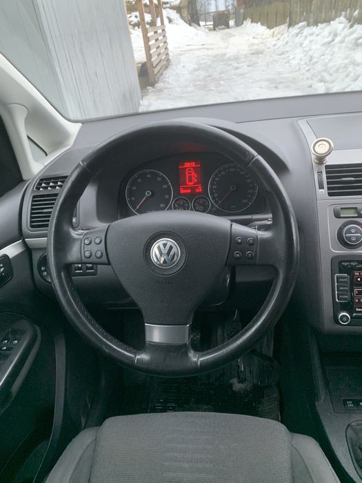 Фольсфаген  Touran 2008 TSI