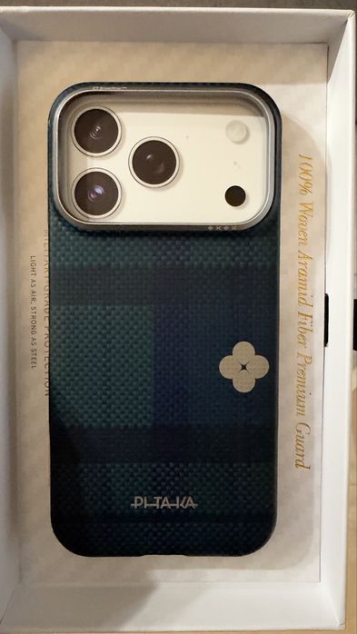 Продаю чохол для телефону iPhone 17/18 Pro  Pitaka × MÜNN Flora in Grid Edge Case (у забарвленні Forest Dawn)