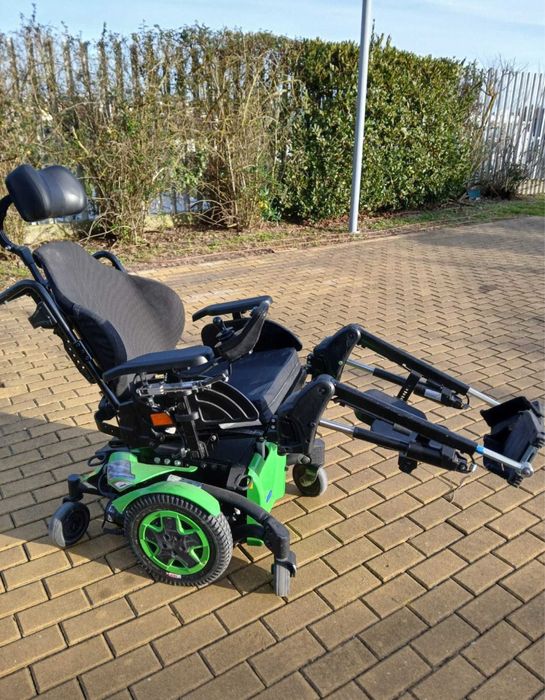 Cadeira de rodas elétrica Ivancare