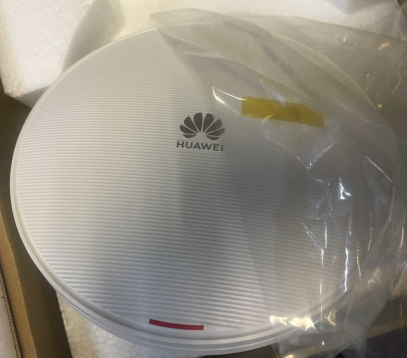 HUAWEI  Точка доступу WI - FI 6 g model AirEngine 5761-11
