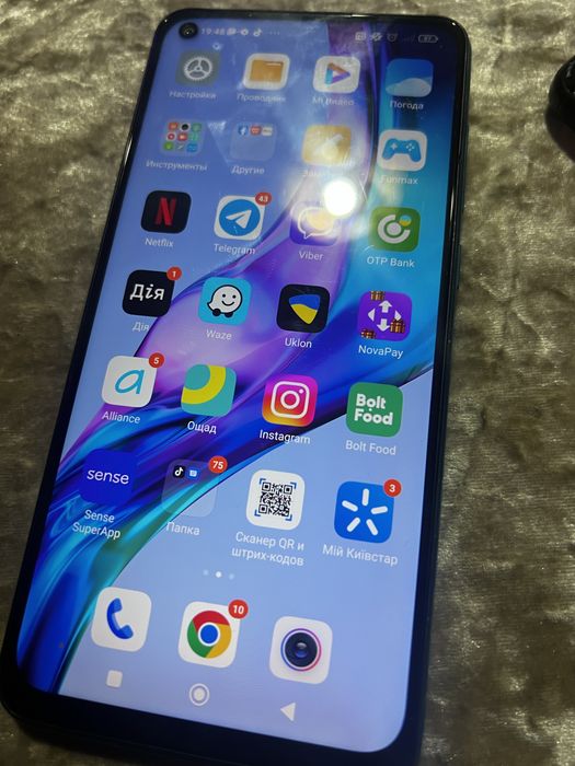 Продам Redmi Note 9