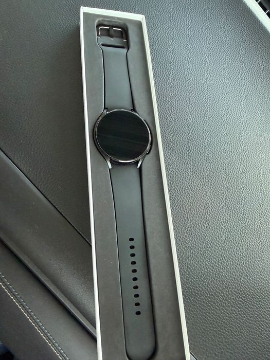 Samsung Galaxy Watch 4