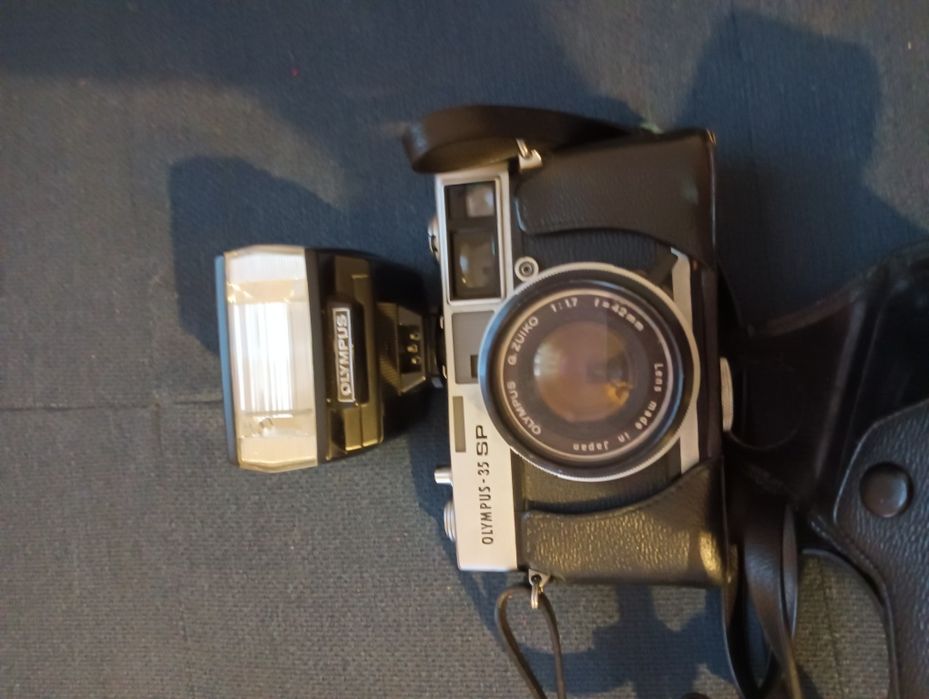 Máquina fotográfica Olympus -35 SP  com  flash -  Em excelente estado*