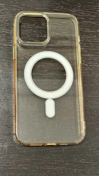 Capa magnética IPhone 13 Pro Max com Magsafe ( como Nova)