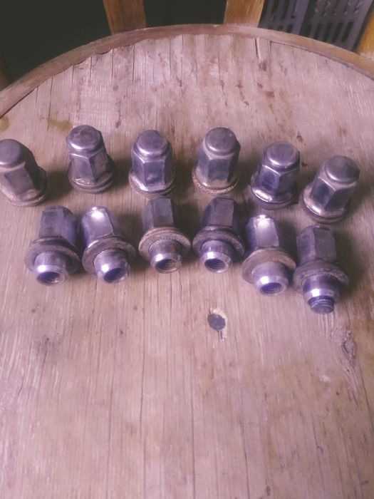 Гайки декоративные