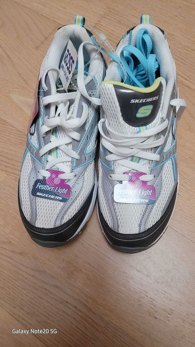 Кроссовки женские Skechers 37р.