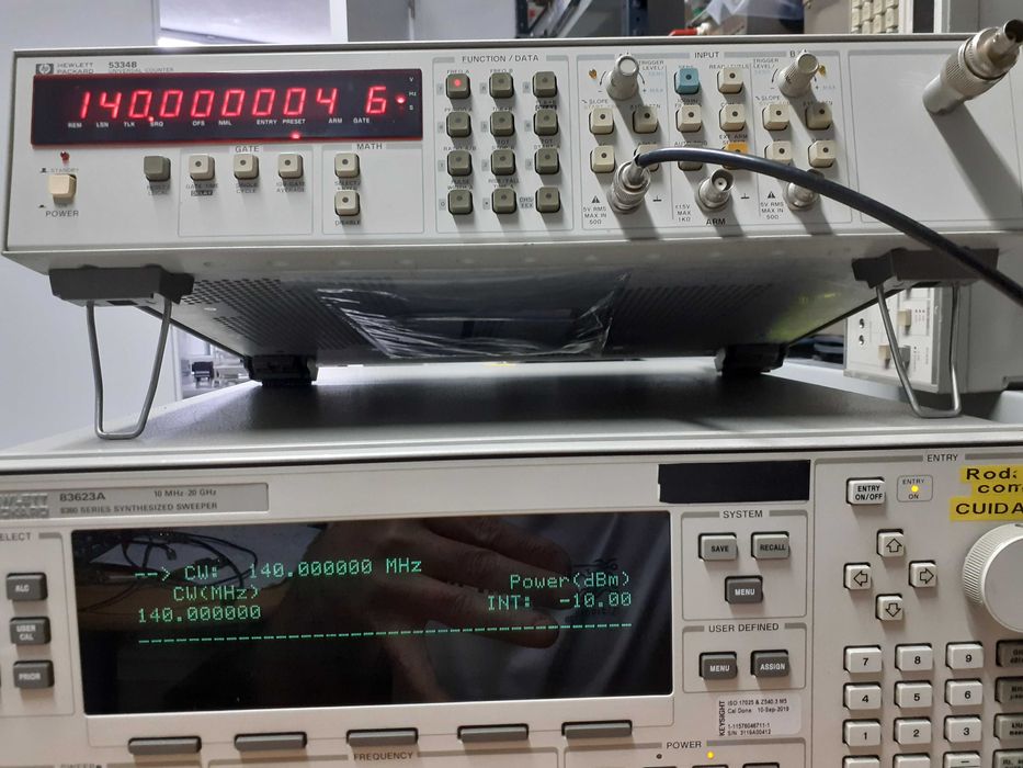 HP 5334B Frequencímetro