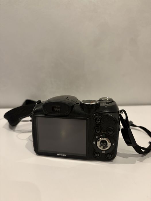 Фотоапарат Fujifilm Finepix S1600