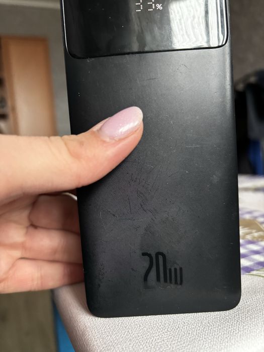 Продам повербанк Baseus