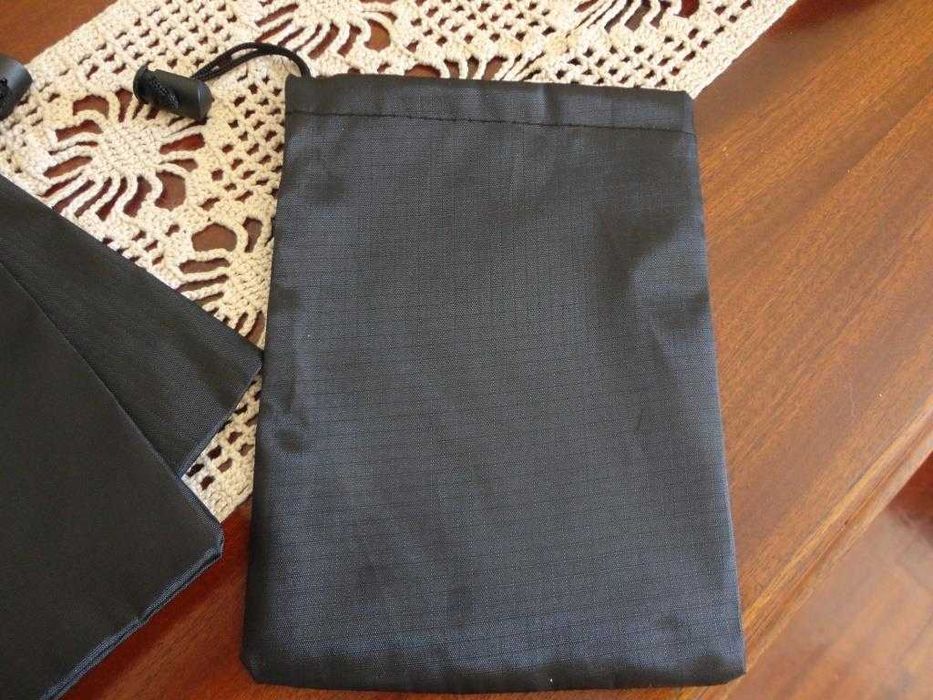 Sacos com fecho de cordão